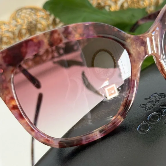 Coach Purple Sunglasses Fashion Accessories Coach ombré-effect oversize-frame Sunglasses | Purple | FARFETCH main image 2